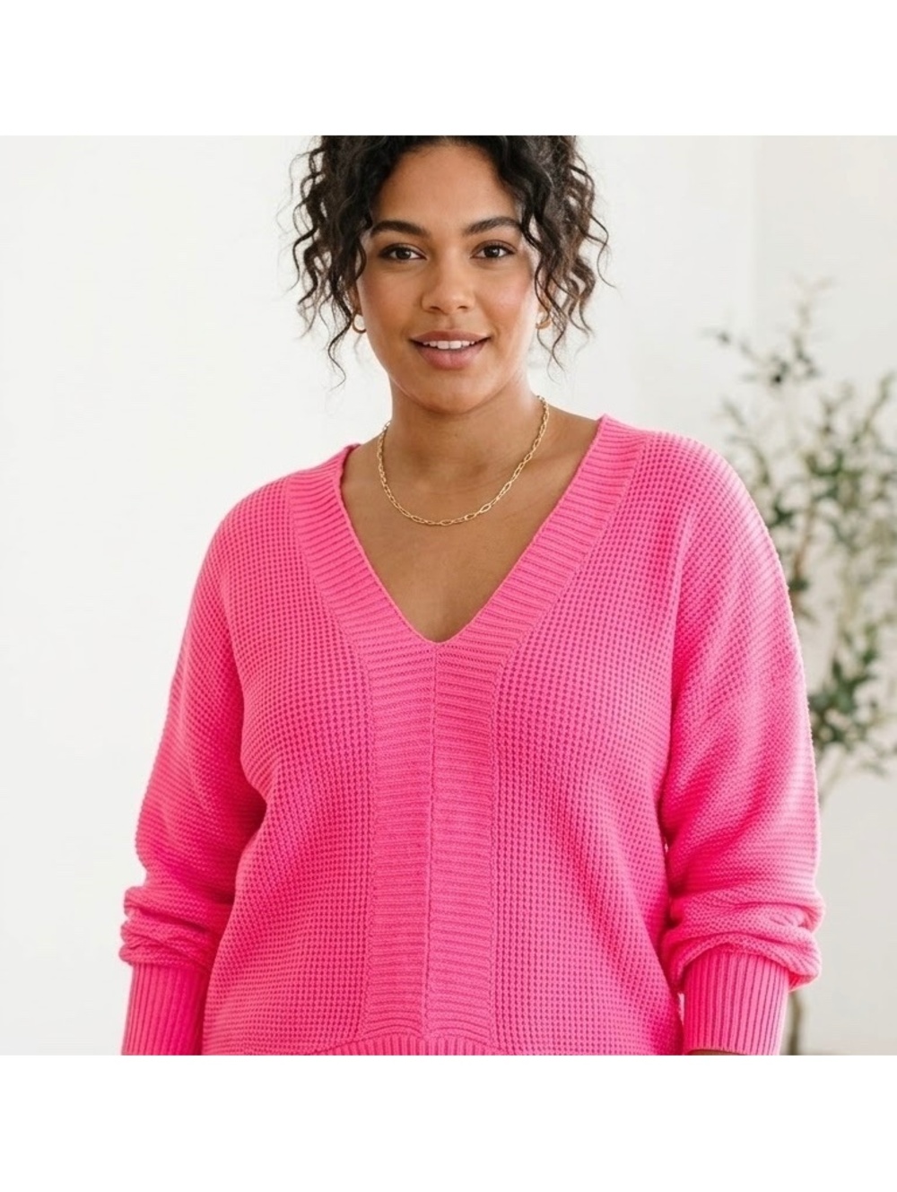 Women's Bright Pink V-Neck Chunky Knit Sweater, Size Large